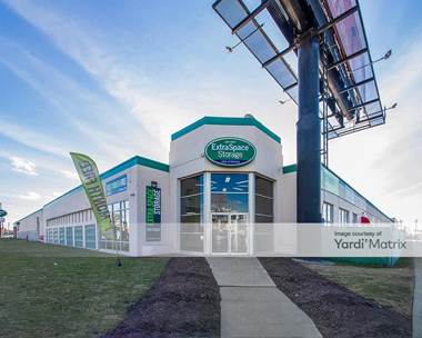 Storage Units for Rent available at 4222 South Pulaski Road, Chicago, IL 60632