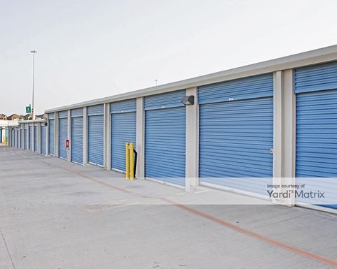 Source URL: https://cdnsc.rentcafe.com/dmslivecafe/3/1062766/1062766-1-4.jpg?width=-1&height=385&quality=80