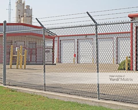 Source URL: https://cdnsc.rentcafe.com/dmslivecafe/3/1062767/1062767-1-4.jpg?width=-1&height=385&quality=80