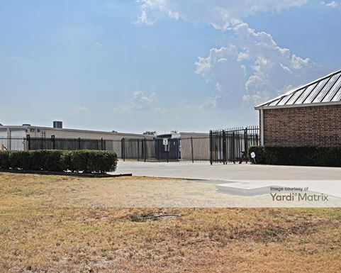 Source URL: https://cdnsc.rentcafe.com/dmslivecafe/3/1062773/1062773-1-4.jpg?width=-1&height=385&quality=80