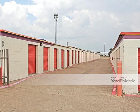 Source URL: https://cdnsc.rentcafe.com/dmslivecafe/3/1062783/1062783-1-4.jpg?width=-1&height=385&quality=80