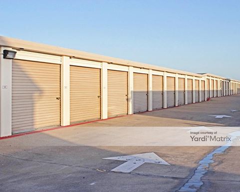 Source URL: https://cdnsc.rentcafe.com/dmslivecafe/3/1062784/1062784-1-3.jpg?width=-1&height=385&quality=80