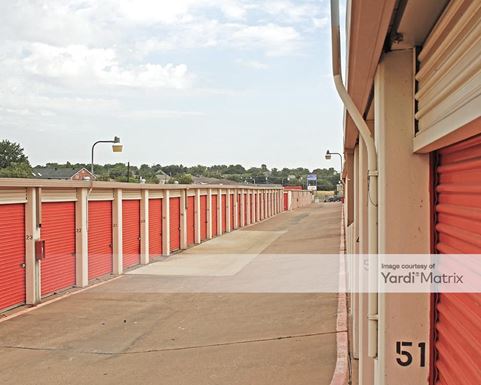 Source URL: https://cdnsc.rentcafe.com/dmslivecafe/3/1062785/1062785-1-2.jpg?width=-1&height=385&quality=80