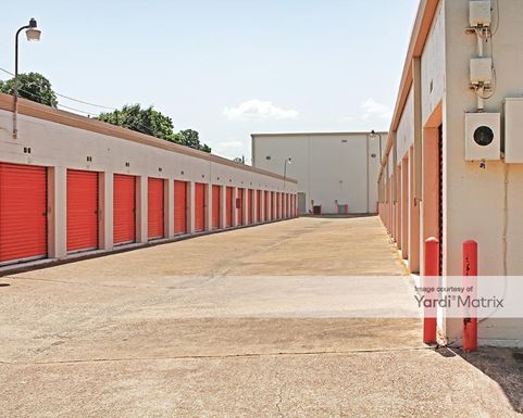 Source URL: https://cdnsc.rentcafe.com/dmslivecafe/3/1062786/1062786-1-3.jpg?width=-1&height=385&quality=80