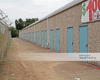 Storage Units for Rent available at 3020 Duncanville Road, Dallas, TX 75211