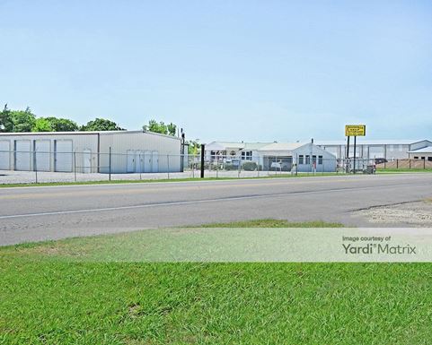 Source URL: https://cdnsc.rentcafe.com/dmslivecafe/3/1062794/1062794-1-2.jpg?width=-1&height=385&quality=80