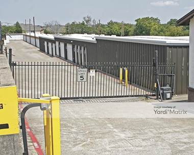 Storage Units for Rent available at 1209 East Belt Line Road, Desoto, TX 75115