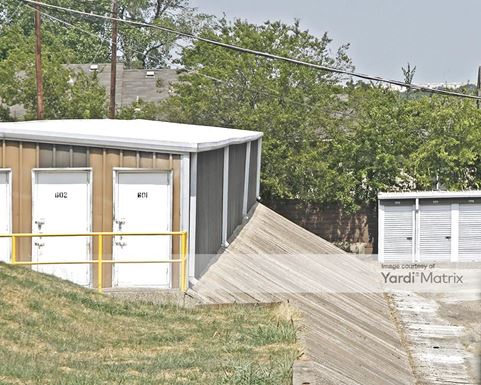 Source URL: https://cdnsc.rentcafe.com/dmslivecafe/3/1062800/1062800-1-4.jpg?width=-1&height=385&quality=80