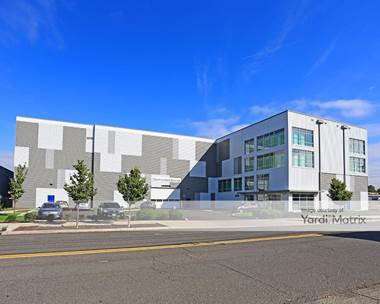 Storage Units for Rent available at 685 SE Division Place, Portland, OR 97202