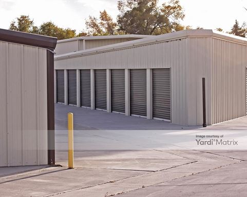 Source URL: https://cdnsc.rentcafe.com/dmslivecafe/3/1062864/1062864-1-4.jpg?width=-1&height=385&quality=80