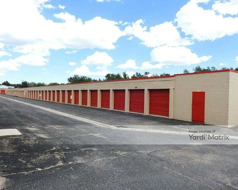 Source URL: https://cdnsc.rentcafe.com/dmslivecafe/3/1062870/1062870-1-2.jpg?width=-1&height=385&quality=80