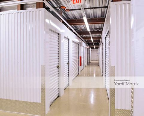 Source URL: https://cdnsc.rentcafe.com/dmslivecafe/3/1062885/1062885-1-6.jpg?width=-1&height=385&quality=80