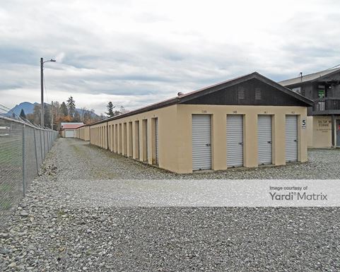 Source URL: https://cdnsc.rentcafe.com/dmslivecafe/3/1062903/1062903-1-5.jpg?width=-1&height=385&quality=80