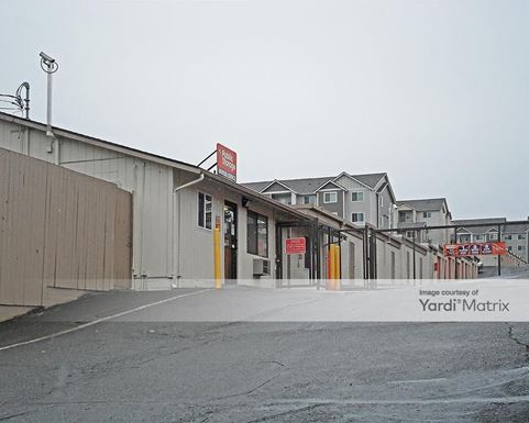 Source URL: https://cdnsc.rentcafe.com/dmslivecafe/3/1062947/1062947-1-2.jpg?width=-1&height=385&quality=80