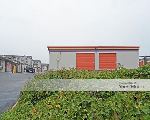 Source URL: https://cdnsc.rentcafe.com/dmslivecafe/3/1062947/1062947-1-5.jpg?width=-1&height=385&quality=80