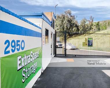 Storage Units for Rent available at 2950 Bear Street, Costa Mesa, CA 92626