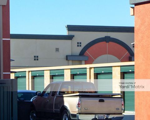 Source URL: https://cdnsc.rentcafe.com/dmslivecafe/3/1063043/1063043-1-4.jpg?width=-1&height=385&quality=80