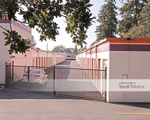 Source URL: https://cdnsc.rentcafe.com/dmslivecafe/3/1063068/1063068-1-4.jpg?width=-1&height=385&quality=80