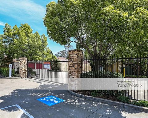 Source URL: https://cdnsc.rentcafe.com/dmslivecafe/3/1063096/1063096-1-5.jpg?width=-1&height=385&quality=80