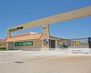 Storage Units for Rent available at 42654 10th Street West, Lancaster, CA 93534