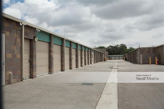 Source URL: https://cdnsc.rentcafe.com/dmslivecafe/3/1063214/1063214-1-2.jpg?width=-1&height=385&quality=80