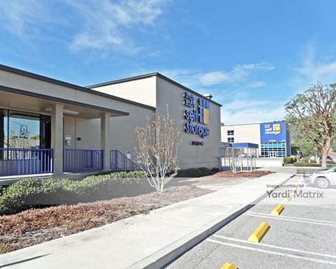 Source URL: https://cdnsc.rentcafe.com/dmslivecafe/3/1063217/1063217-1-4.jpg?width=-1&height=385&quality=80