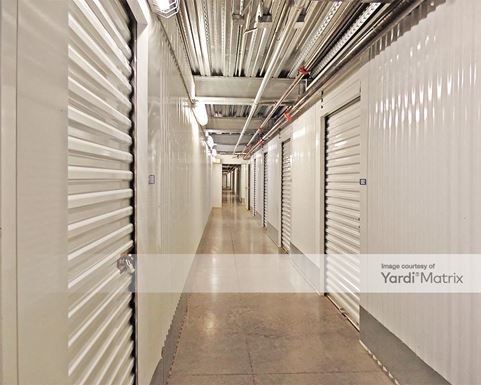 Source URL: https://cdnsc.rentcafe.com/dmslivecafe/3/1063217/1063217-1-5.jpg?width=-1&height=385&quality=80