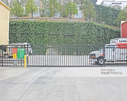 Source URL: https://cdnsc.rentcafe.com/dmslivecafe/3/1063225/1063225-1-3.jpg?width=-1&height=385&quality=80