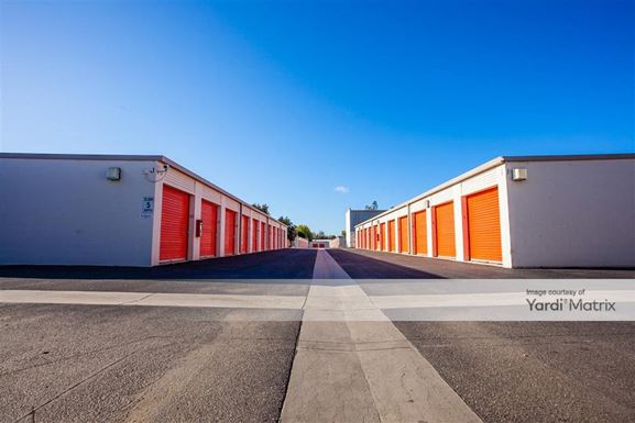 Source URL: https://cdnsc.rentcafe.com/dmslivecafe/3/1063243/1063243-1-5.jpg?width=-1&height=385&quality=80