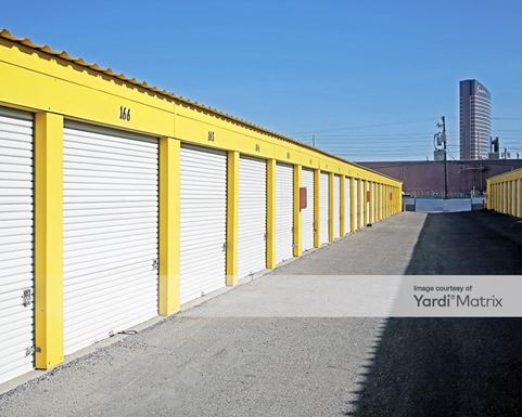 Source URL: https://cdnsc.rentcafe.com/dmslivecafe/3/1063265/1063265-1-4.jpg?width=-1&height=385&quality=80