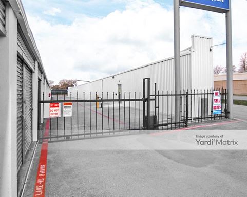 Source URL: https://cdnsc.rentcafe.com/dmslivecafe/3/1063303/1063303-1-2.jpg?width=-1&height=385&quality=80