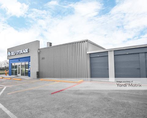 Source URL: https://cdnsc.rentcafe.com/dmslivecafe/3/1063303/1063303-1-4.jpg?width=-1&height=385&quality=80