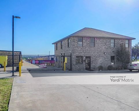 Source URL: https://cdnsc.rentcafe.com/dmslivecafe/3/1063317/1063317-1-3.jpg?width=-1&height=385&quality=80