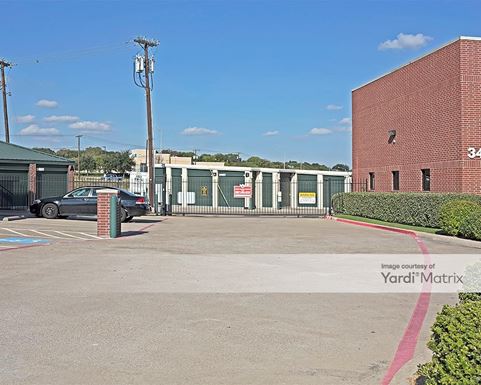 Source URL: https://cdnsc.rentcafe.com/dmslivecafe/3/1063324/1063324-1-4.jpg?width=-1&height=385&quality=80