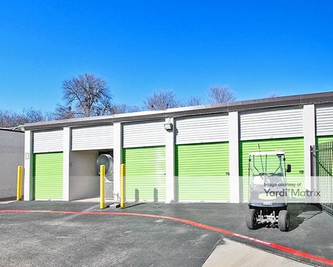 Source URL: https://cdnsc.rentcafe.com/dmslivecafe/3/1063331/1063331-1-5.jpg?width=-1&height=385&quality=80