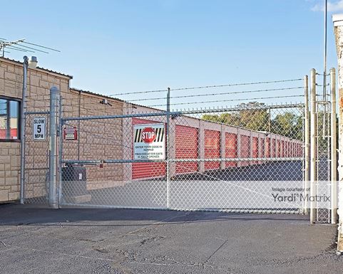 Source URL: https://cdnsc.rentcafe.com/dmslivecafe/3/1063335/1063335-1-2.jpg?width=-1&height=385&quality=80