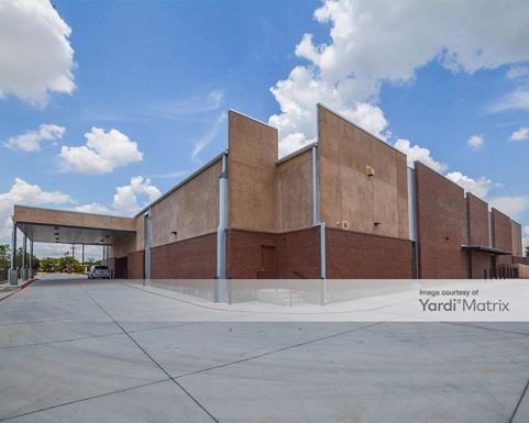 Source URL: https://cdnsc.rentcafe.com/dmslivecafe/3/1063345/1063345-1-5.jpg?width=-1&height=385&quality=80