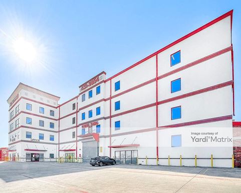 Source URL: https://cdnsc.rentcafe.com/dmslivecafe/3/1063350/1063350-1-5.jpg?width=-1&height=385&quality=80