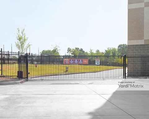 Source URL: https://cdnsc.rentcafe.com/dmslivecafe/3/1063356/1063356-1-4.jpg?width=-1&height=385&quality=80