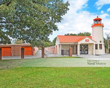 Storage Units for Rent available at 940 Professional Place, Chesapeake, VA 23320