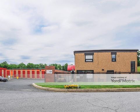 Source URL: https://cdnsc.rentcafe.com/dmslivecafe/3/1063377/1063377-1-2.jpg?width=-1&height=385&quality=80