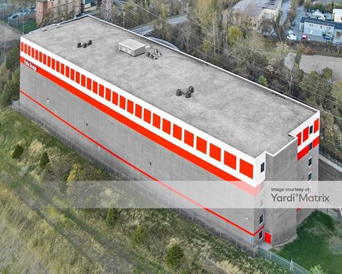 Source URL: https://cdnsc.rentcafe.com/dmslivecafe/3/1063385/1063385-1-3.jpg?width=-1&height=385&quality=80