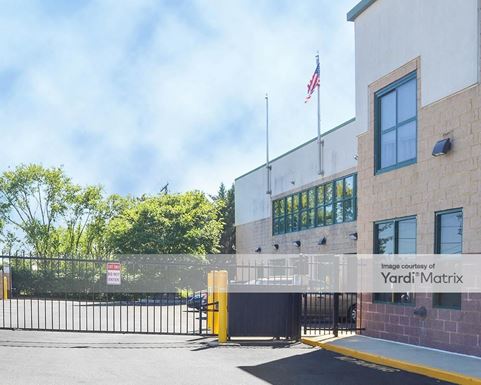 Source URL: https://cdnsc.rentcafe.com/dmslivecafe/3/1063395/1063395-1-2.jpg?width=-1&height=385&quality=80