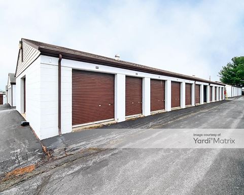 Source URL: https://cdnsc.rentcafe.com/dmslivecafe/3/1063397/1063397-1-2.jpg?width=-1&height=385&quality=80