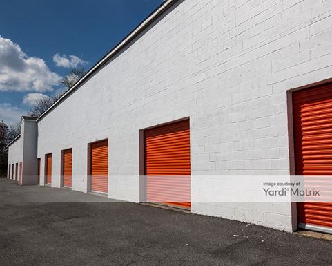 Source URL: https://cdnsc.rentcafe.com/dmslivecafe/3/1063410/1063410-1-5.jpg?width=-1&height=385&quality=80