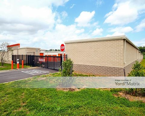 Source URL: https://cdnsc.rentcafe.com/dmslivecafe/3/1063413/1063413-1-6.jpg?width=-1&height=385&quality=80