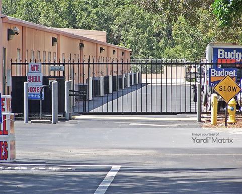 Source URL: https://cdnsc.rentcafe.com/dmslivecafe/3/1063432/1063432-1-4.jpg?width=-1&height=385&quality=80