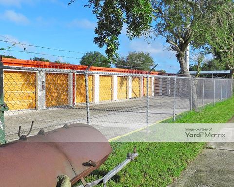 Source URL: https://cdnsc.rentcafe.com/dmslivecafe/3/1063456/1063456-1-4.jpg?width=-1&height=385&quality=80