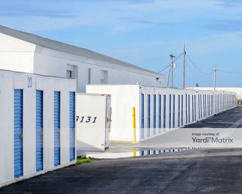 Source URL: https://cdnsc.rentcafe.com/dmslivecafe/3/1063464/1063464-1-5.jpg?width=-1&height=385&quality=80