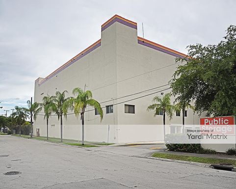 Source URL: https://cdnsc.rentcafe.com/dmslivecafe/3/1063503/1063503-1-4.jpg?width=-1&height=385&quality=80